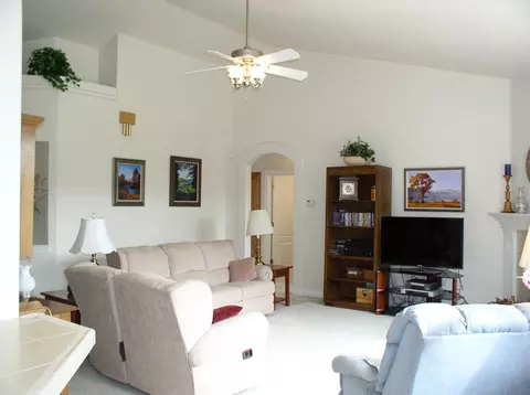 2081 Princeton Way, Redding, CA 96003 photo 8