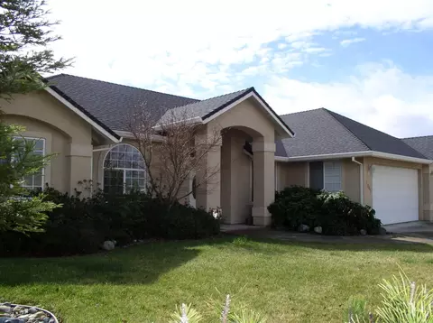 2081 Princeton Way, Redding, CA 96003 photo 2