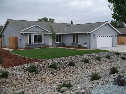 4555 Cerro, Redding, CA 96001 photo 2