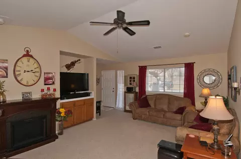 19315 Hollow Ln, Redding, CA 96003 photo 3