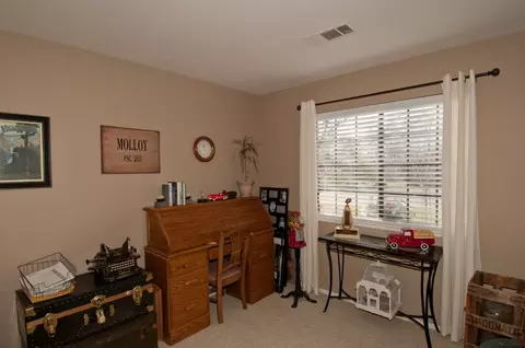 19315 Hollow Ln, Redding, CA 96003 photo 9