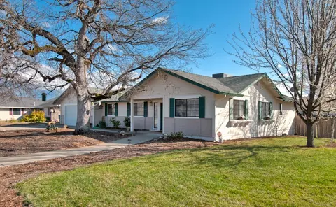 19315 Hollow Ln, Redding, CA 96003 photo 1