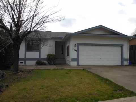3787 Magnums Way, Redding, CA 96003 photo 1