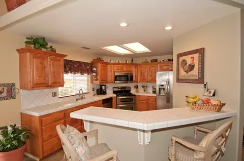 844 Paramount Way, Redding, CA 96003 photo 9