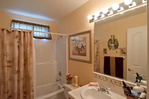 844 Paramount Way, Redding, CA 96003 photo 18