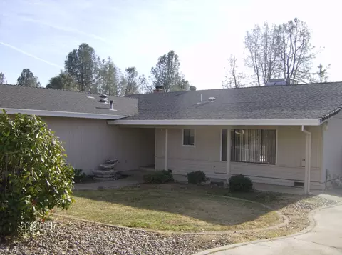 4125 Remington Dr, Redding, CA 96001 photo 2