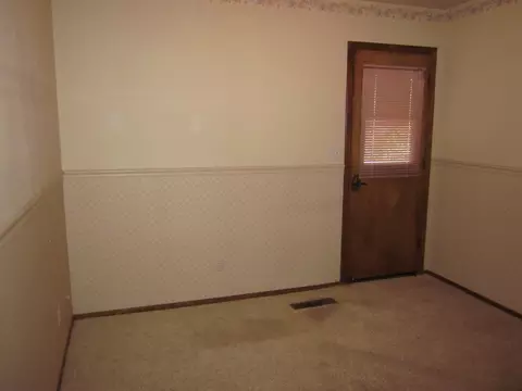 508 Royal Oaks Dr, Redding, CA 96001 photo 9