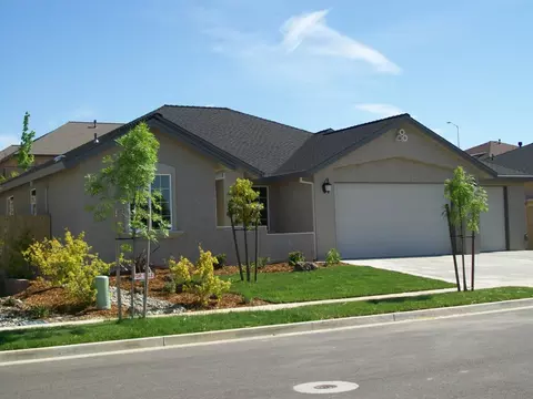 659 Mill Valley Pkwy, Redding, CA 96003 photo 2