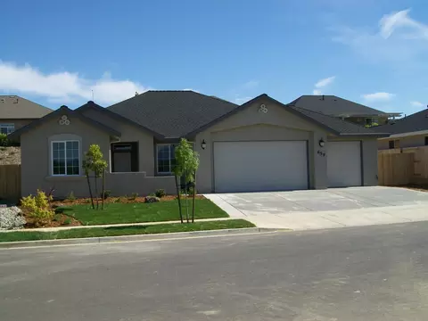 659 Mill Valley Pkwy, Redding, CA 96003 photo 1