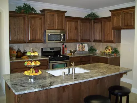 659 Mill Valley Pkwy, Redding, CA 96003 photo 6