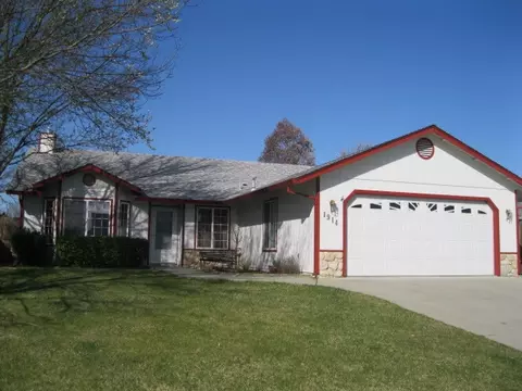 1914 Airstrip Rd, Redding, CA 96003 photo 1