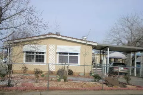 4661 White River Dr, Redding, CA 96003 photo 2