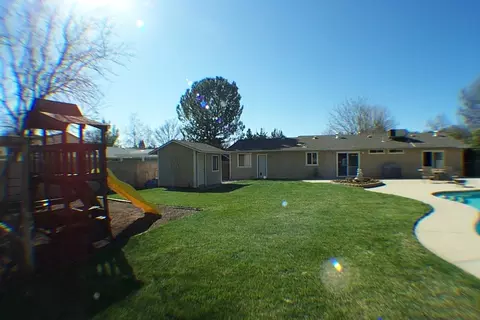 313 Moonstone, Redding, CA 96003 photo 30