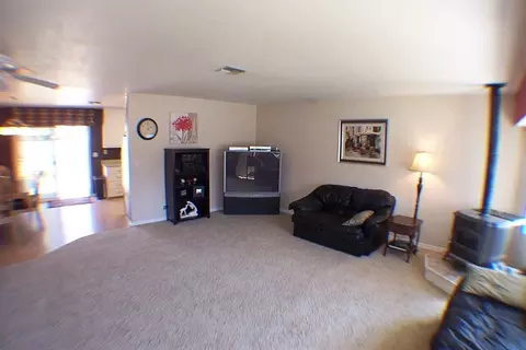313 Moonstone, Redding, CA 96003 photo 2