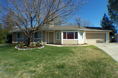 313 Moonstone, Redding, CA 96003 photo 1