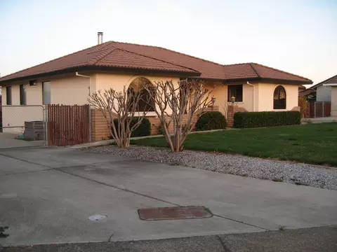3038 Panorama Dr, Redding, CA 96003 photo 2