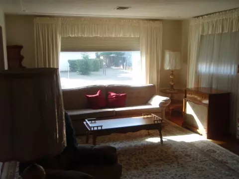498 South St, Redding, CA 96001 photo 8
