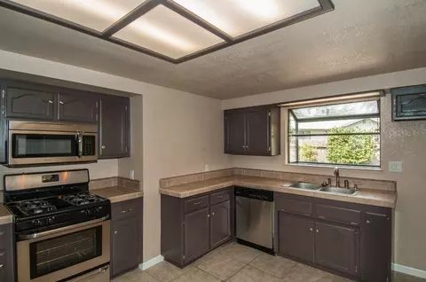 2862 Camulos Way, Redding, CA 96002 photo 12
