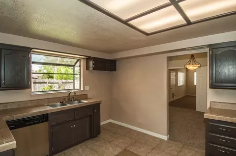 2862 Camulos Way, Redding, CA 96002 photo 10