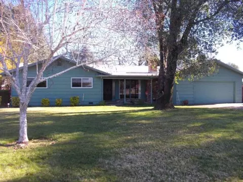 3707 Suzanne Way, Redding, CA 96003 photo 1