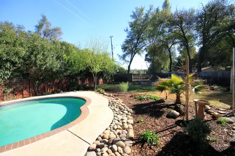 1401 Dominion Dr, Redding, CA 96002 photo 14