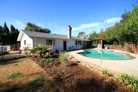 1401 Dominion Dr, Redding, CA 96002 photo 5