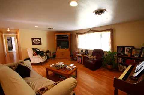 1401 Dominion Dr, Redding, CA 96002 photo 6