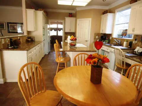 4224 Rutgers, Redding, CA 96001 photo 3