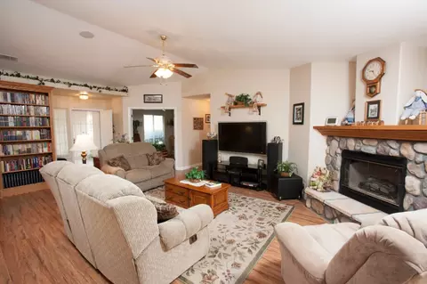 4335 Nightbird Way, Redding, CA 96001 photo 19