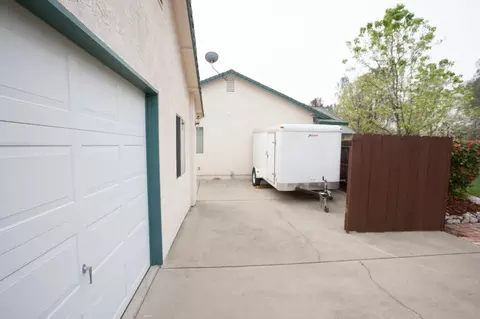 4335 Nightbird Way, Redding, CA 96001 photo 8