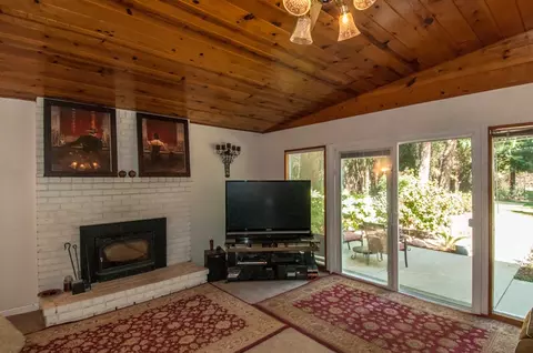 5477 Willow Rd, Redding, CA 96001 photo 6