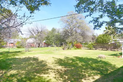 1374 Norman Dr, Redding, CA 96002 photo 3