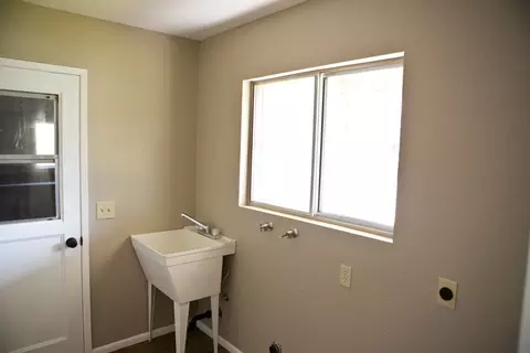 1374 Norman Dr, Redding, CA 96002 photo 20
