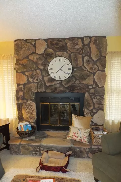974 Chamise Way, Redding, CA 96002 photo 6