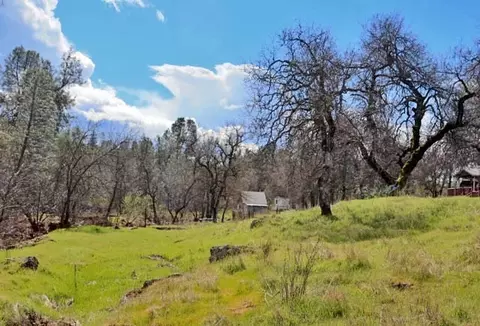 13875 Sandisle Dr, Redding, CA 96003 photo 3