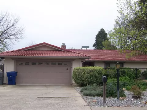 1119 Pineland Dr, Redding, CA 96002 photo 1
