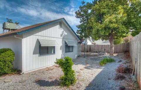 1819 Vega St, Redding, CA 96002 photo 28
