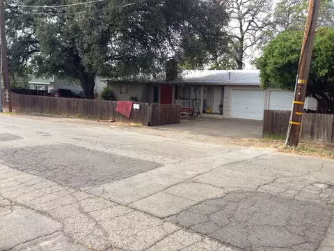 2910 Irwin Rd, Redding, CA 96002 photo 1