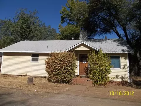 420 Beagle Ln, Redding, CA 96002 photo 1