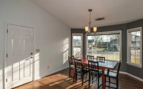 6531 Creekside St, Redding, CA 96001 photo 8