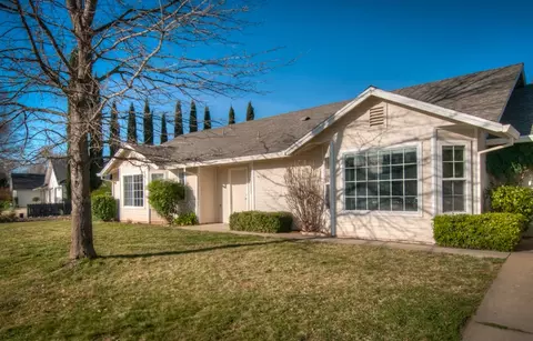 6531 Creekside St, Redding, CA 96001 photo 2