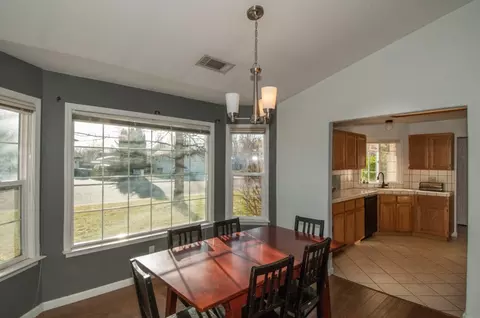 6531 Creekside St, Redding, CA 96001 photo 9