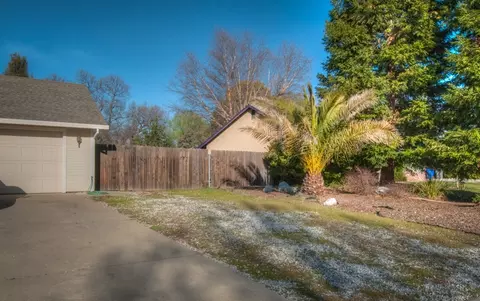 6531 Creekside St, Redding, CA 96001 photo 4
