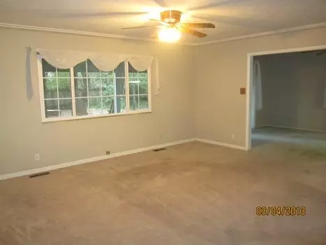 1835 Shady Ln, Redding, CA 96002 photo 1