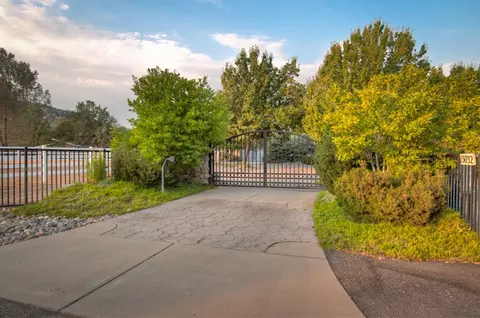 15032 Diggins Way, Redding, CA 96001 photo 3