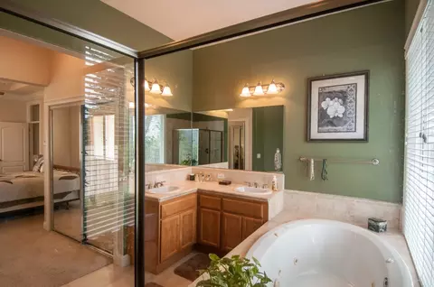 4846 Ferrington Ct, Redding, CA 96003 photo 16