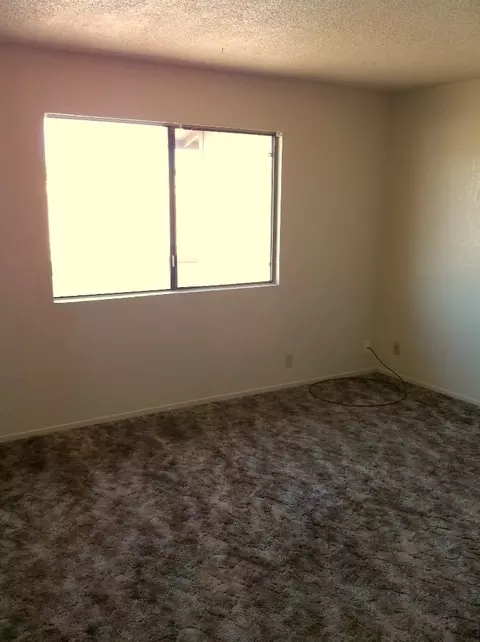 900 Jamieson, Redding, CA 96002 photo 2