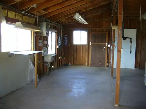 21805 Glenda Ln, Redding, CA 96003 photo 3