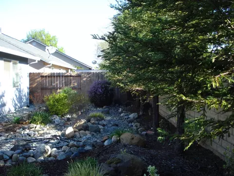 605 Yolla Bolly Trl, Redding, CA 96003 photo 8