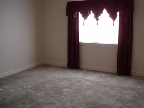 605 Yolla Bolly Trl, Redding, CA 96003 photo 2
